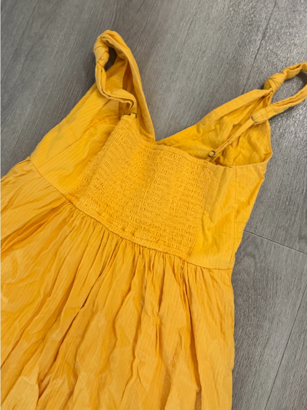Abercrombie & Fitch Yellow V-Neck Tiered Maxi Dress - Picture 4 of 5